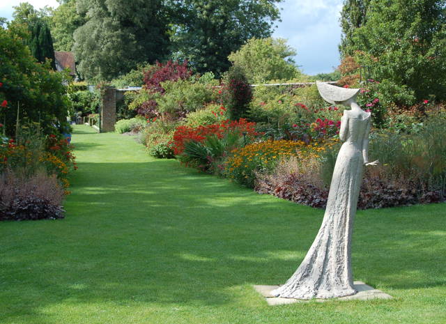 PASHLEY MANOR GARDENS