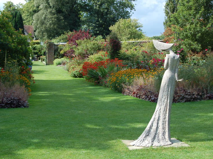 PASHLEY MANOR GARDENS